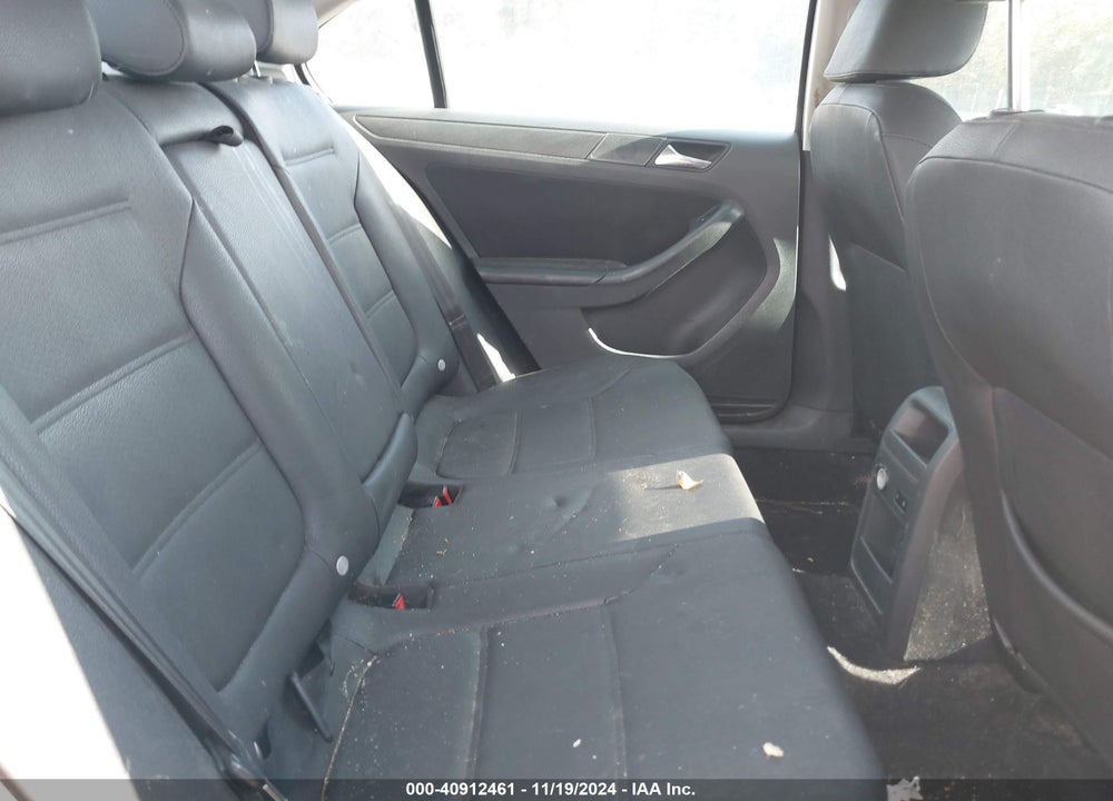 2011 VOLKSWAGEN JETTA 2.5L SE VIN: 3VWDX7AJ2BM358193