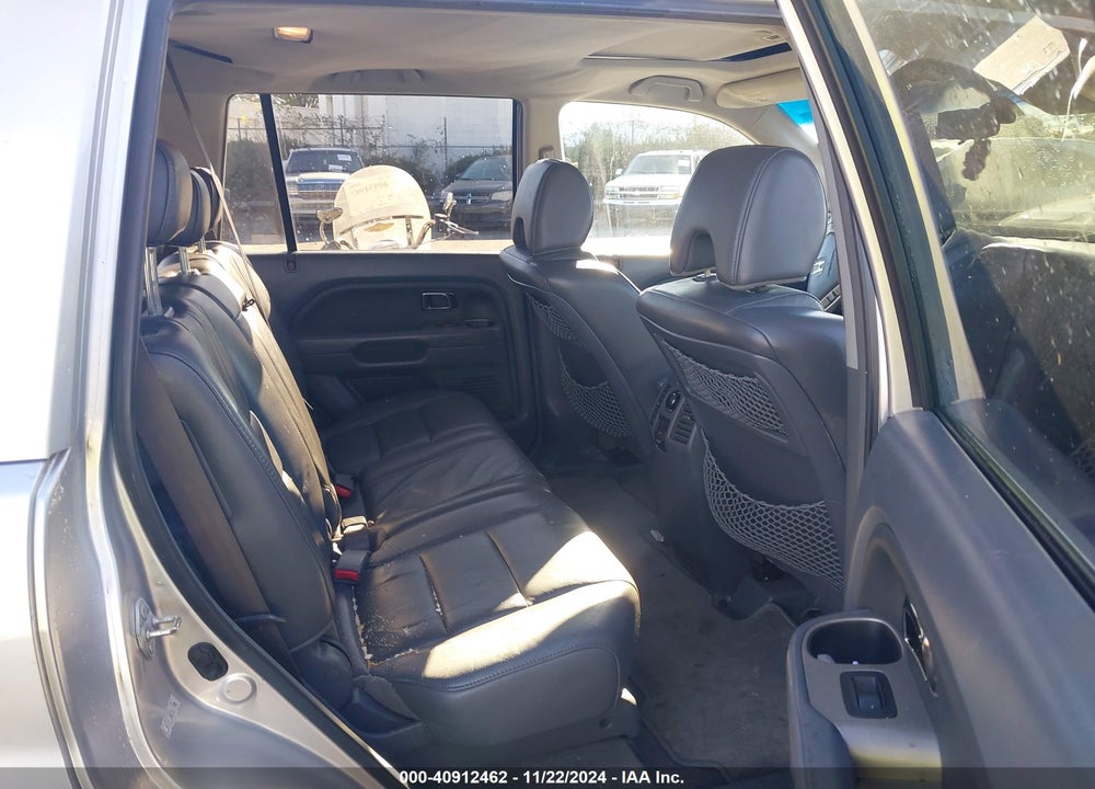 2007 HONDA PILOT EX-L VIN: 5FNYF18527B019586