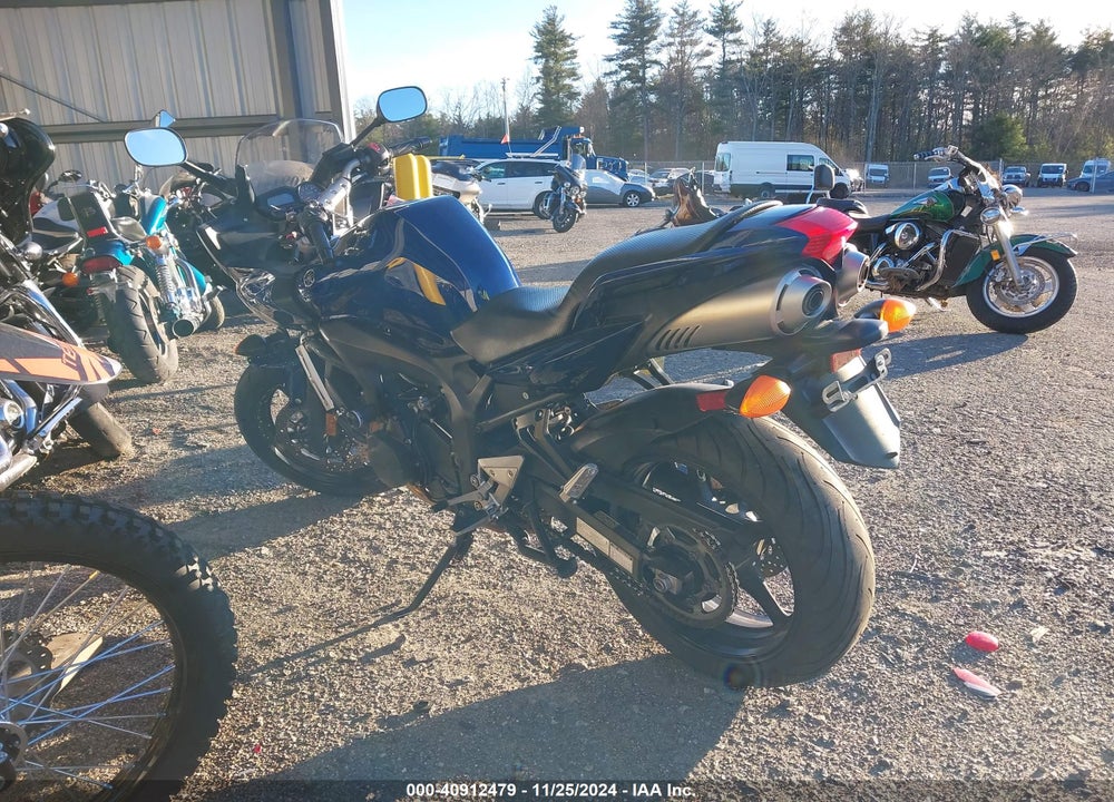 2009 YAMAHA FZ6 SHG VIN: JYARJ13E39A006900