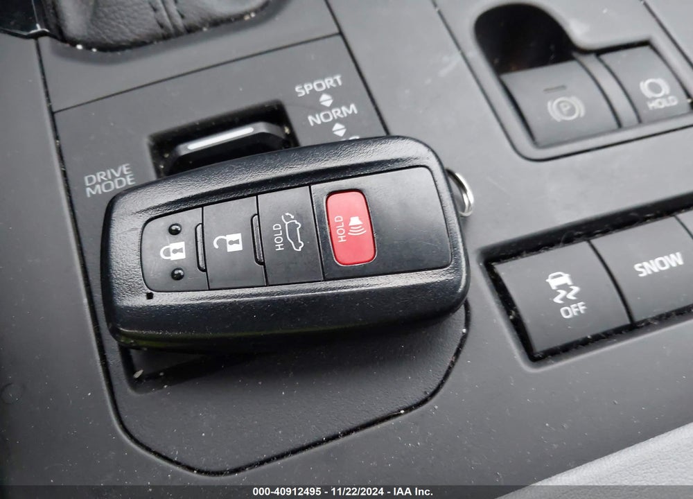 2021 TOYOTA HIGHLANDER LE VIN: 5TDBZRBH0MS102634