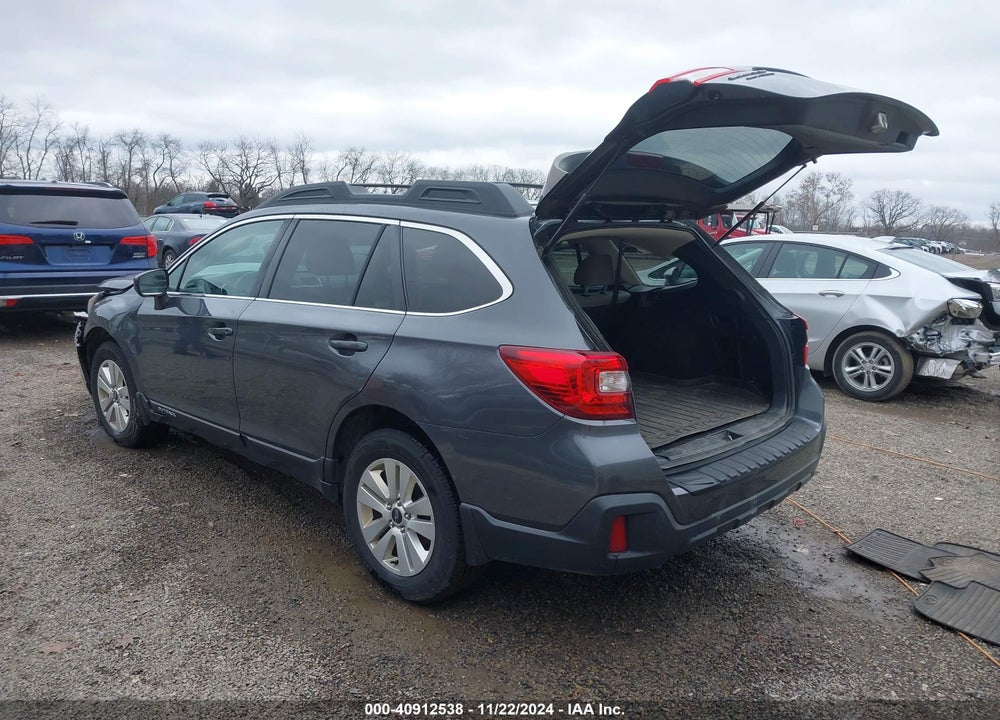 2018 SUBARU OUTBACK 2.5I PREMIUM VIN: 4S4BSACC0J3260537