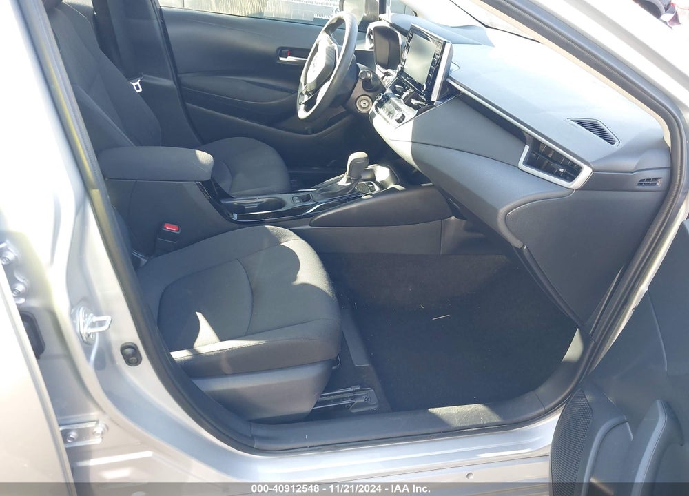 2020 TOYOTA COROLLA LE VIN: JTDEPRAE5LJ083049