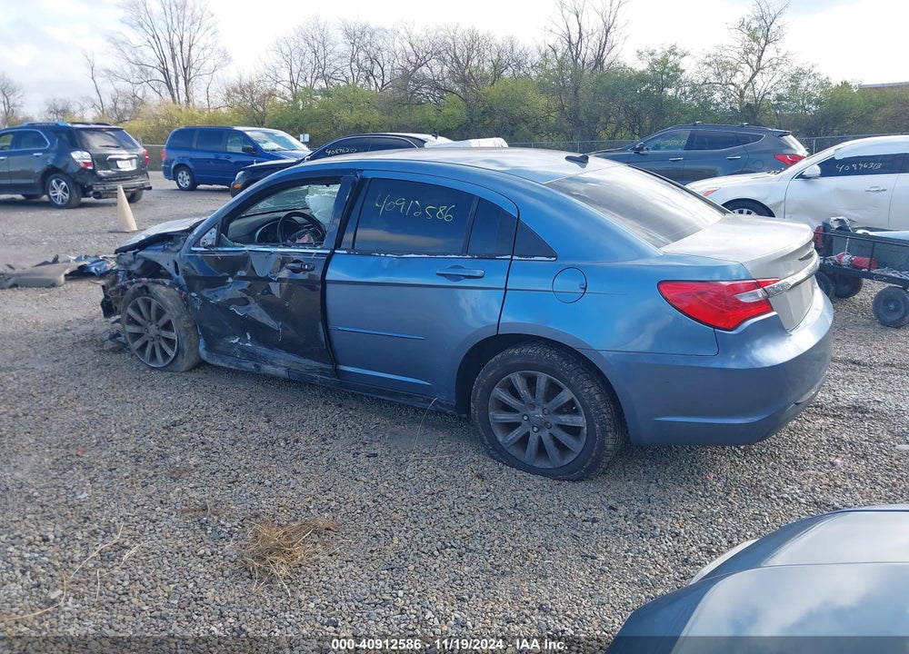 2011 CHRYSLER 200 TOURING VIN: 1C3BC1FG5BN559872