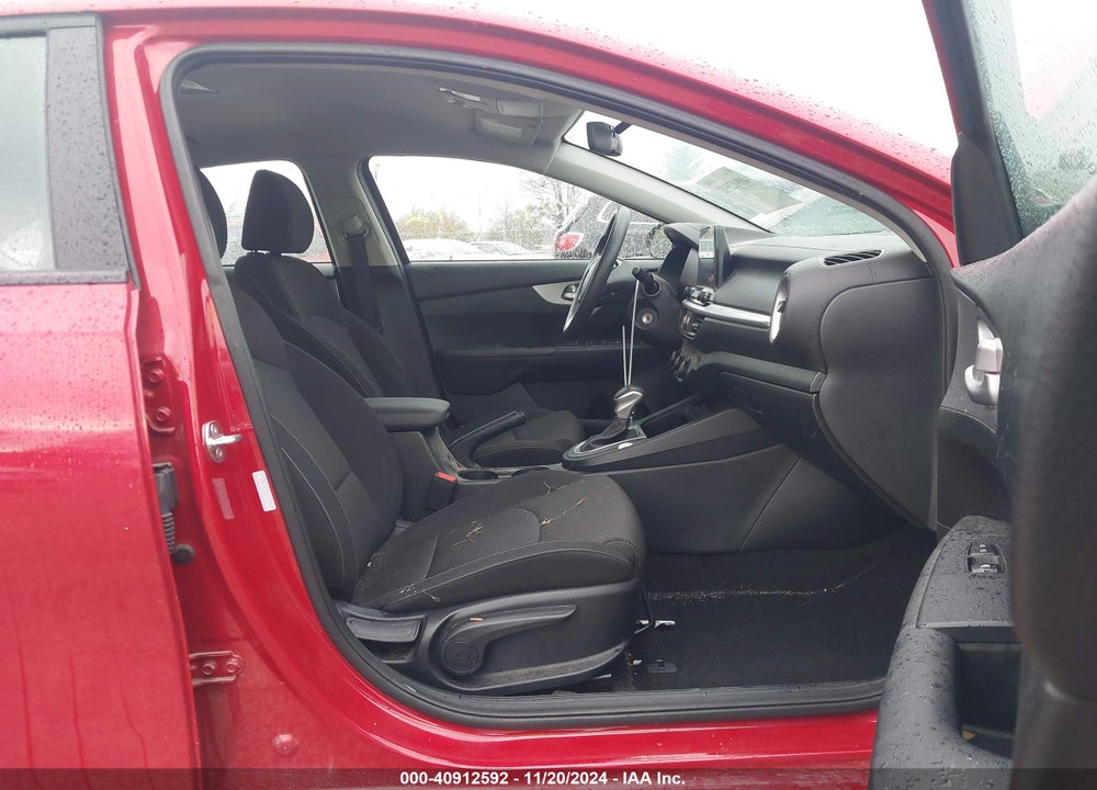 2024 KIA FORTE LXS VIN: 3KPF24AD2RE779483