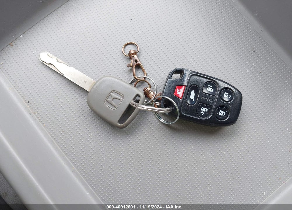 2013 HONDA ODYSSEY EX-L VIN: 5FNRL5H65DB037671