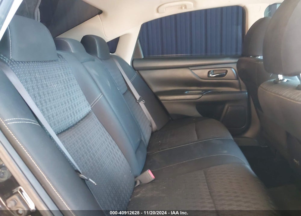 2017 NISSAN ALTIMA VIN: 1N4AL3AP6HN325426