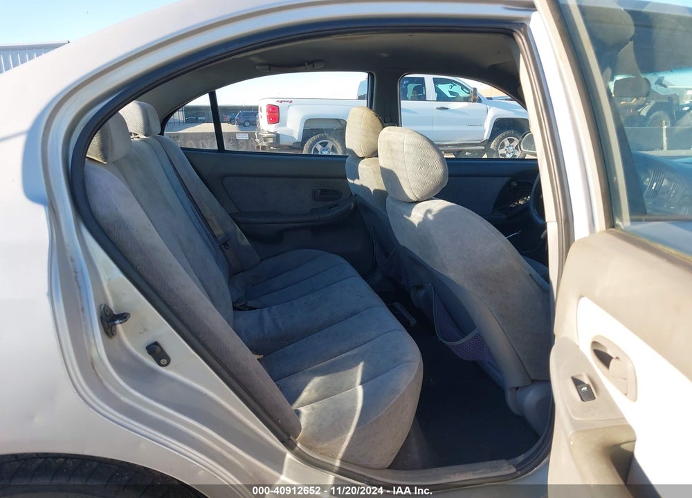 2006 HYUNDAI ELANTRA GLS/LIMITED VIN: KMHDN46D26U229443