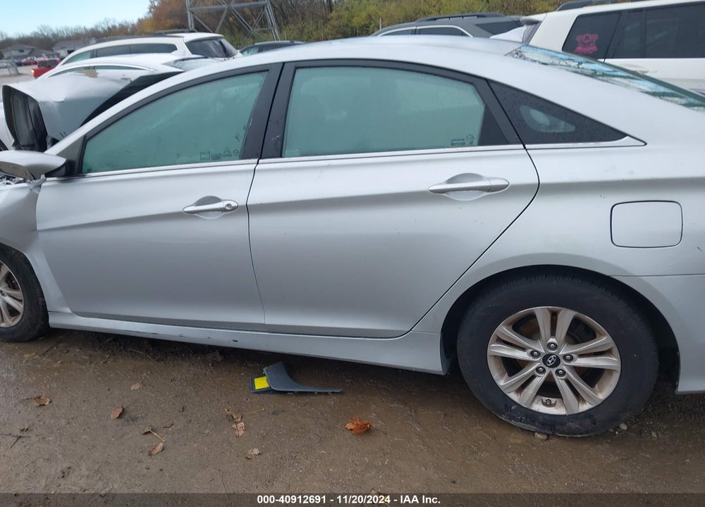 2014 HYUNDAI SONATA VIN: 5NPEB4AC2EH909528