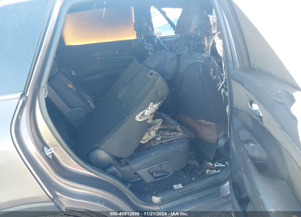 2019 KIA SORENTO 3.3L LX VIN: 5XYPG4A50KG481277