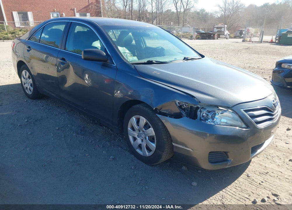 2011 TOYOTA CAMRY LE VIN: 4T1BF3EK8BU214549