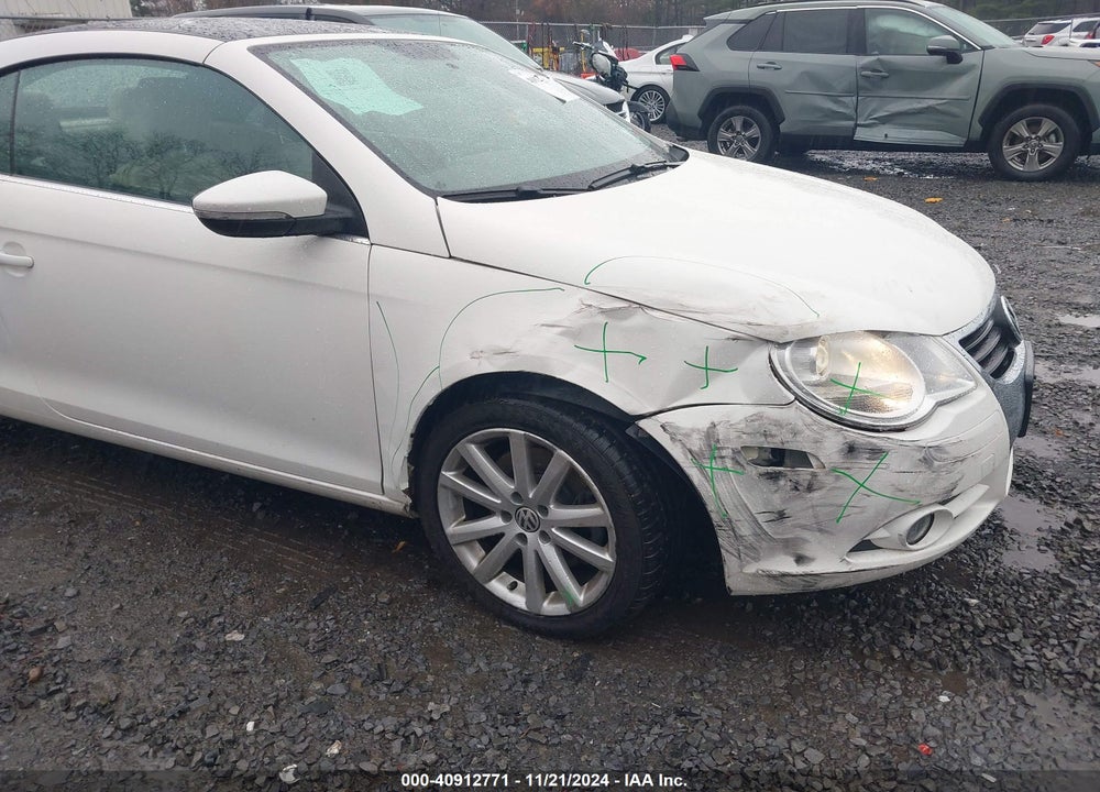 2011 VOLKSWAGEN EOS KOMFORT VIN: WVWBA7AH1BV001215