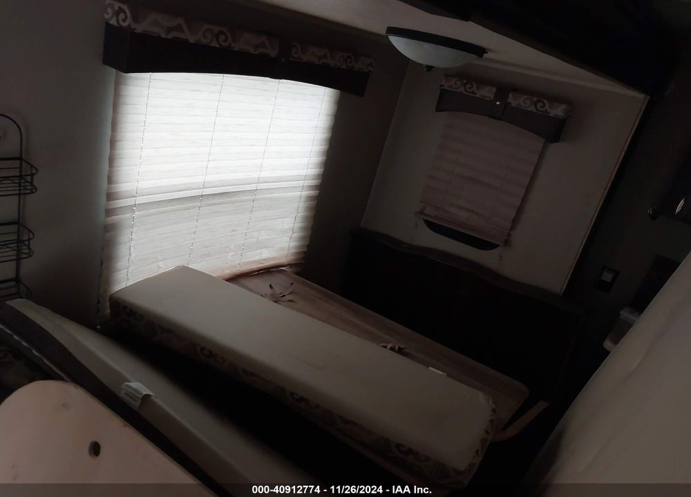 2017 PALOMINO 5TH WHEEL VIN: 4X4TPUD27HP066330