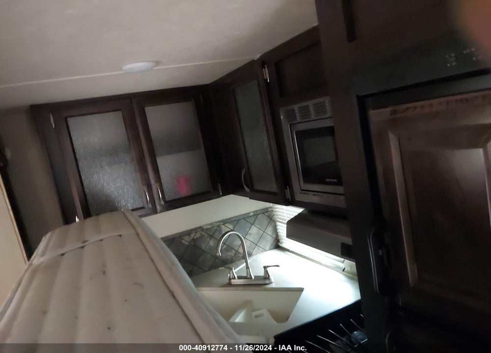 2017 PALOMINO 5TH WHEEL VIN: 4X4TPUD27HP066330