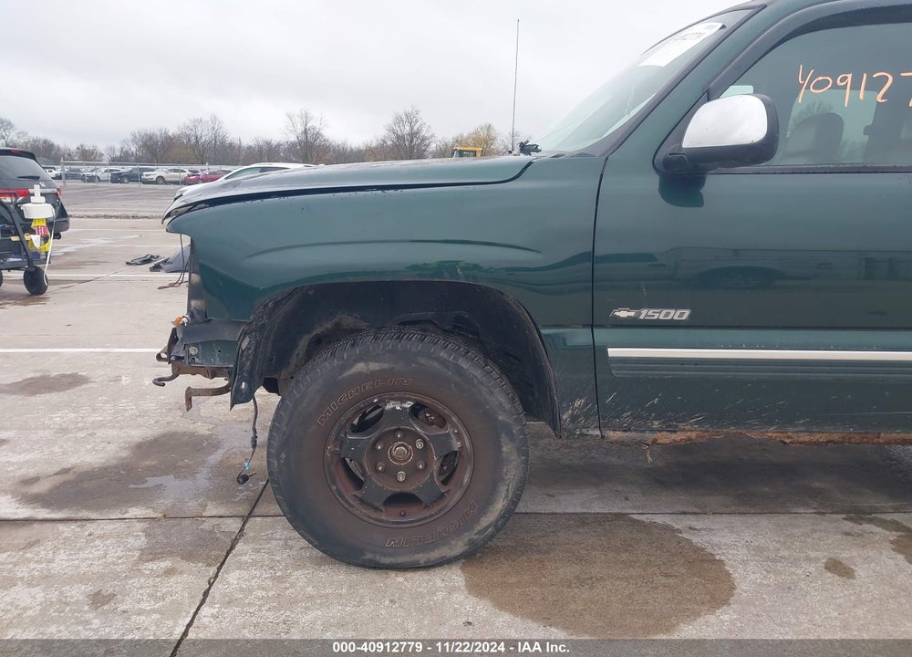 2002 CHEVROLET SILVERADO 1500 LT VIN: 1GCEK19T12Z258139