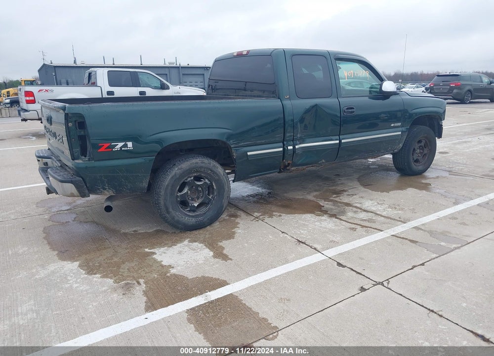 2002 CHEVROLET SILVERADO 1500 LT VIN: 1GCEK19T12Z258139