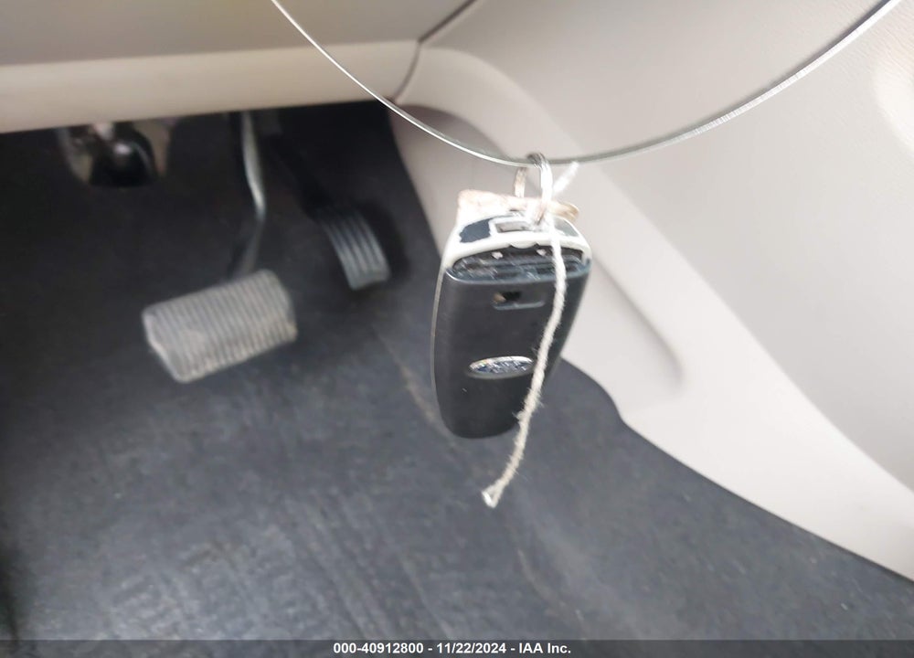 2017 FORD ESCAPE TITANIUM VIN: 1FMCU9JD1HUB65188