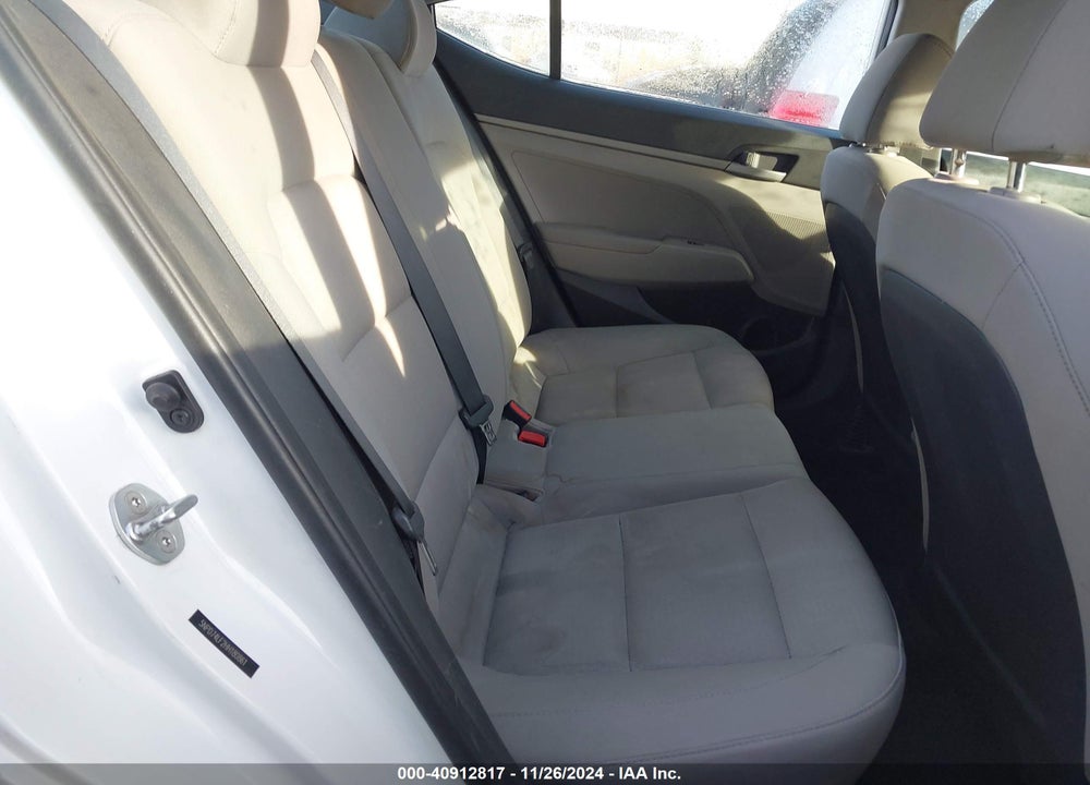 2017 HYUNDAI ELANTRA SE VIN: 5NPD74LF2HH180861