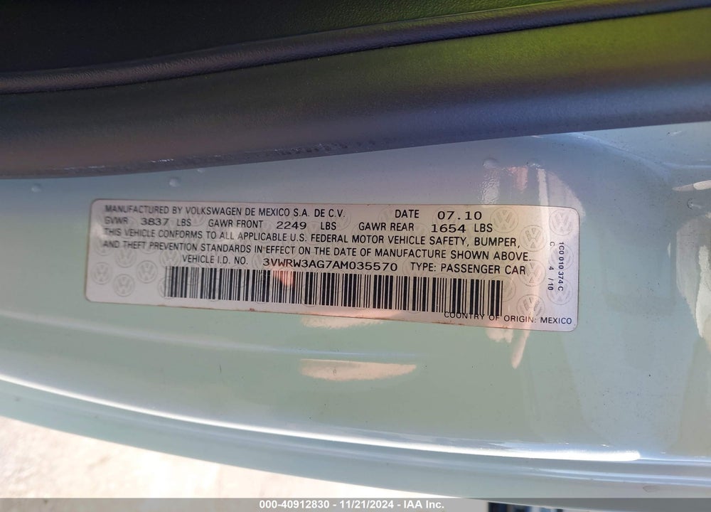 2010 VOLKSWAGEN NEW BEETLE 2.5L FINAL EDITION VIN: 3VWRW3AG7AM035570