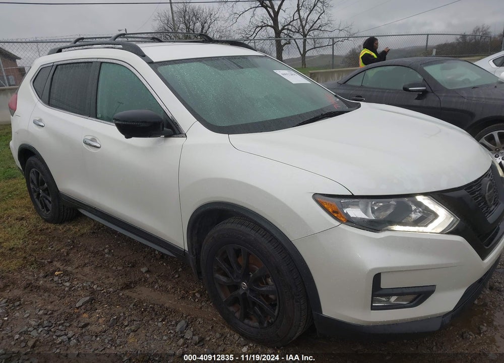 2018 NISSAN ROGUE SV VIN: 5N1AT2MT2JC719581
