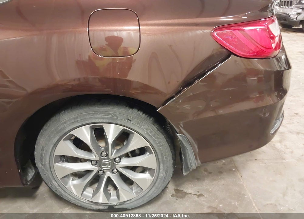 2013 HONDA ACCORD EX-L VIN: 1HGCT1B83DA017082