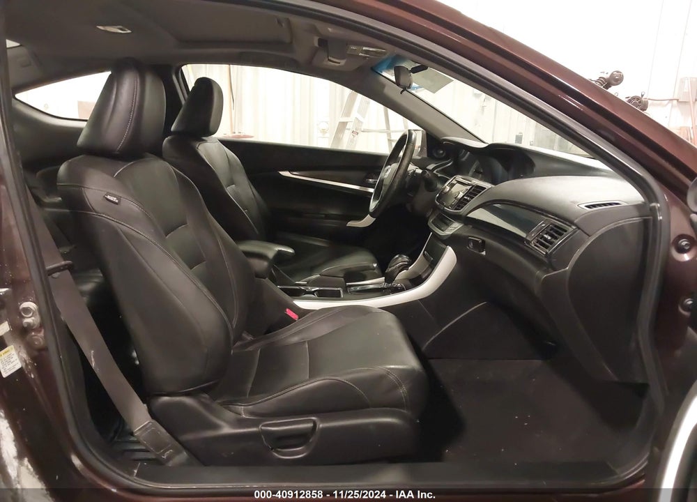 2013 HONDA ACCORD EX-L VIN: 1HGCT1B83DA017082