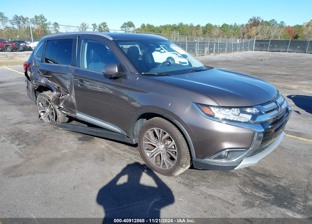 2017 MITSUBISHI OUTLANDER SEL VIN: JA4AZ3A38HZ037822