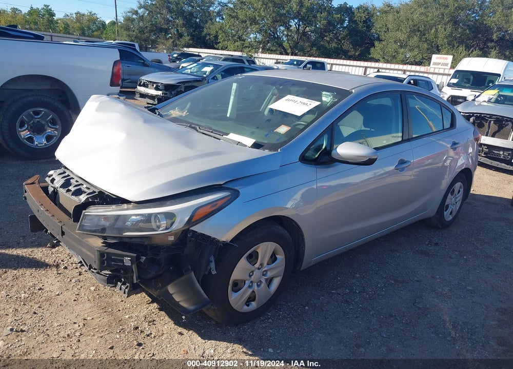 2018 KIA FORTE LX VIN: 3KPFK4A76JE225863