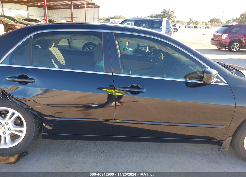 2007 HONDA ACCORD 2.4 SE VIN: 1HGCM563X7A170596