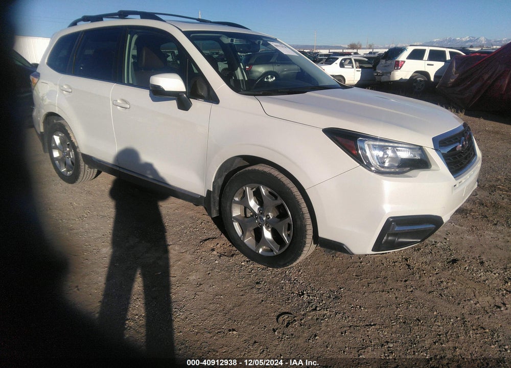 2018 SUBARU FORESTER 2.5I TOURING VIN: JF2SJAWCXJH447727