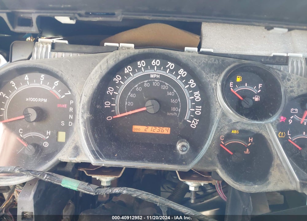 2007 TOYOTA TUNDRA VIN: 5TFEV54147X028098