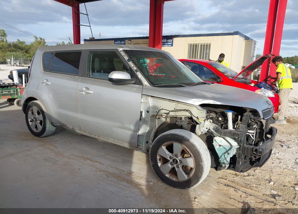 2018 KIA SOUL VIN: KNDJN2A21J7586041