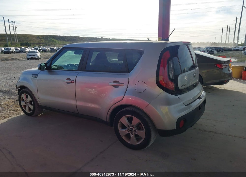 2018 KIA SOUL VIN: KNDJN2A21J7586041