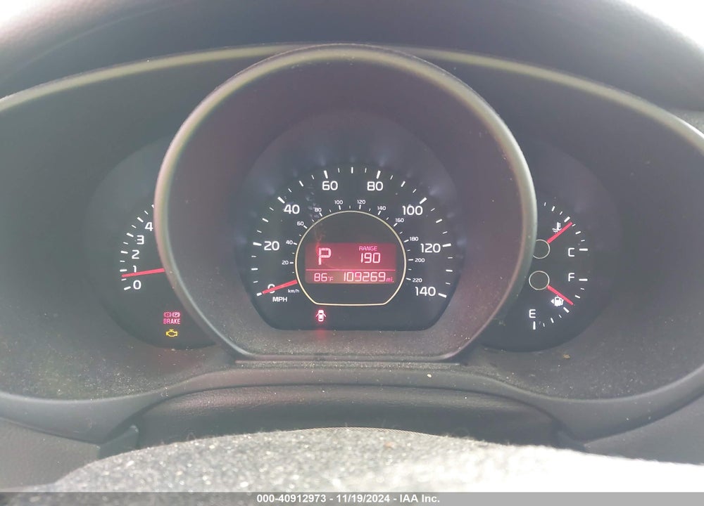 2018 KIA SOUL VIN: KNDJN2A21J7586041