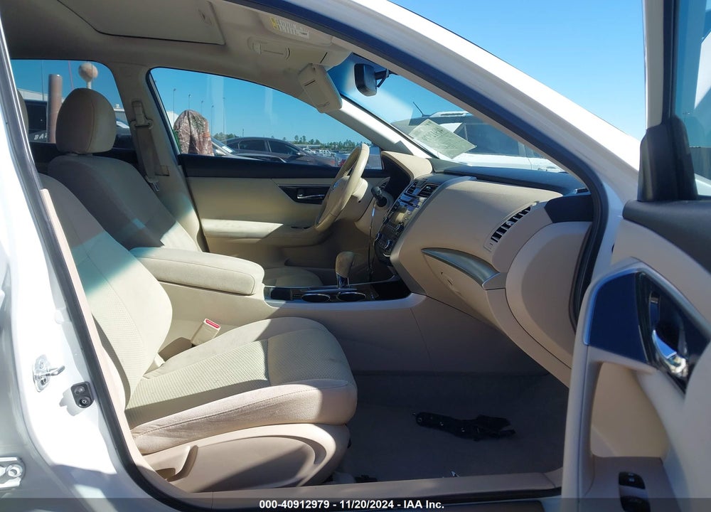 2014 NISSAN ALTIMA 2.5 SV VIN: 1N4AL3AP0EC421656