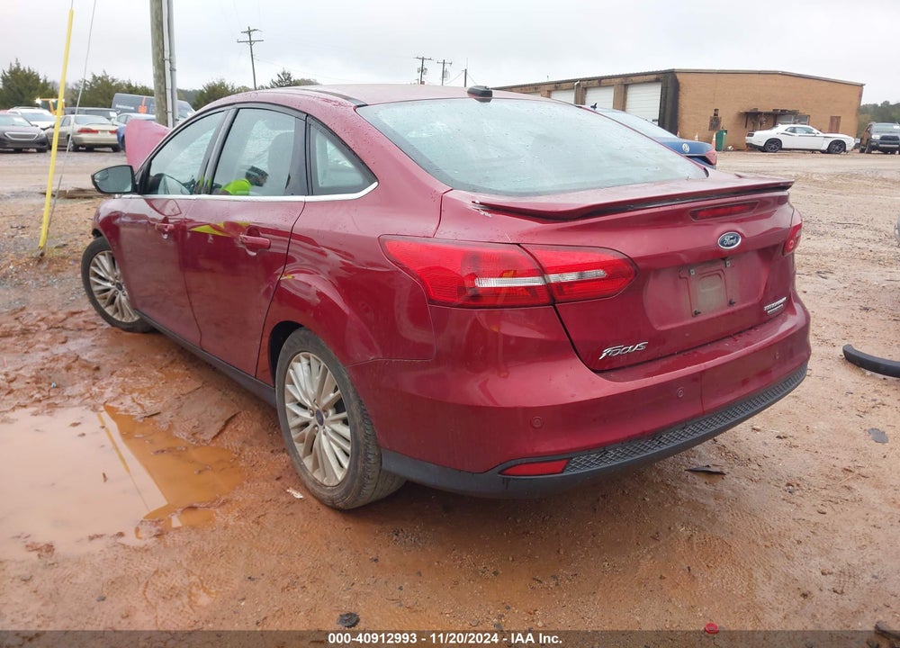 2016 FORD FOCUS TITANIUM VIN: 1FADP3J26GL224886