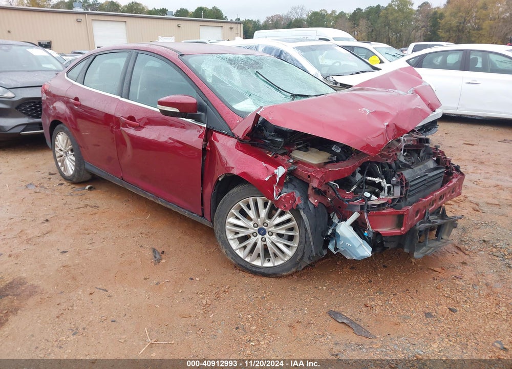 2016 FORD FOCUS TITANIUM VIN: 1FADP3J26GL224886