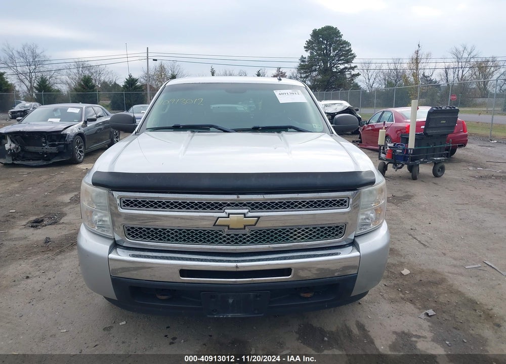 2011 CHEVROLET SILVERADO 1500 LT VIN: 3GCPCSEA9BG392462