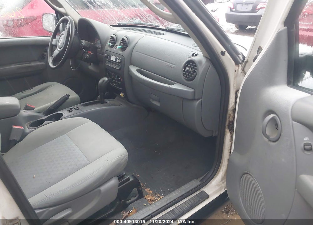 2007 JEEP LIBERTY SPORT VIN: 1J4GL48K87W582224