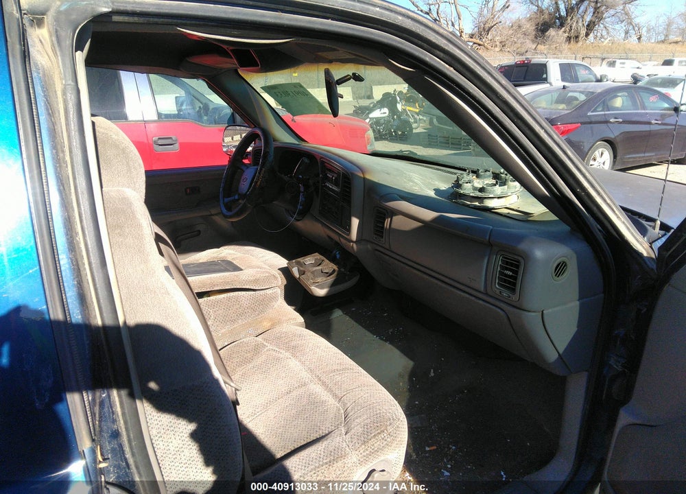 1999 CHEVROLET SILVERADO 1500 LS VIN: 1GCEK19V2XE199361