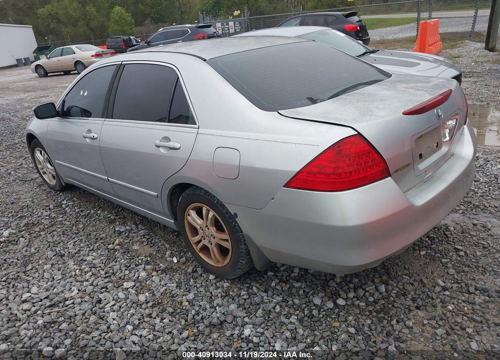 2007 HONDA ACCORD 2.4 SE VIN: JHMCM56377C004263