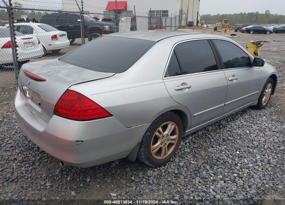 2007 HONDA ACCORD 2.4 SE VIN: JHMCM56377C004263