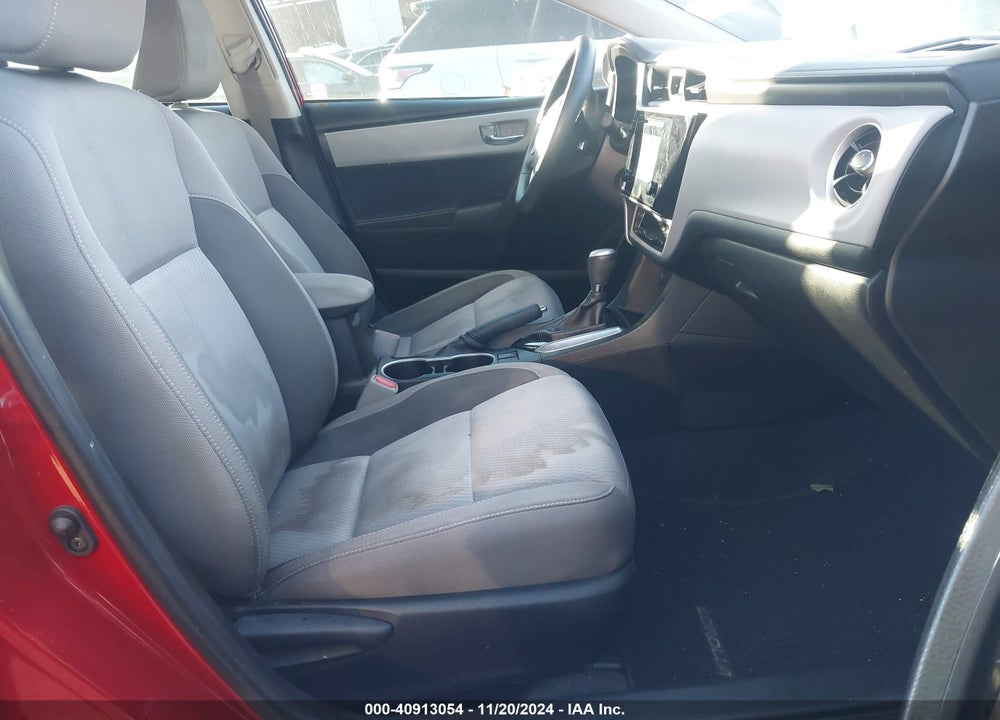 2019 TOYOTA COROLLA LE VIN: 5YFBURHE8KP876406