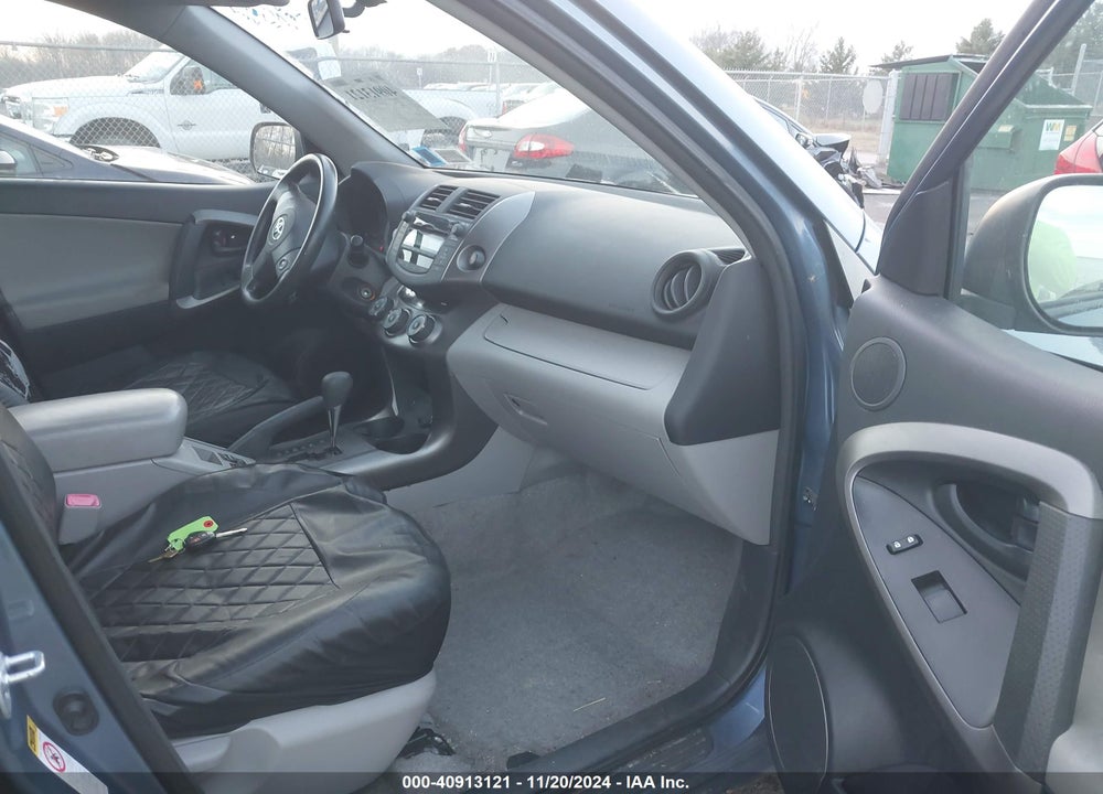 2011 TOYOTA RAV4 VIN: JTMBF4DVXB5038815