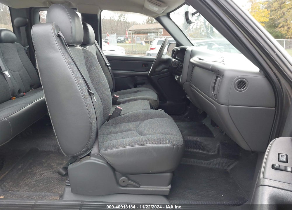 2006 GMC SIERRA 1500 WORK TRUCK VIN: 1GTEC19V36Z279353