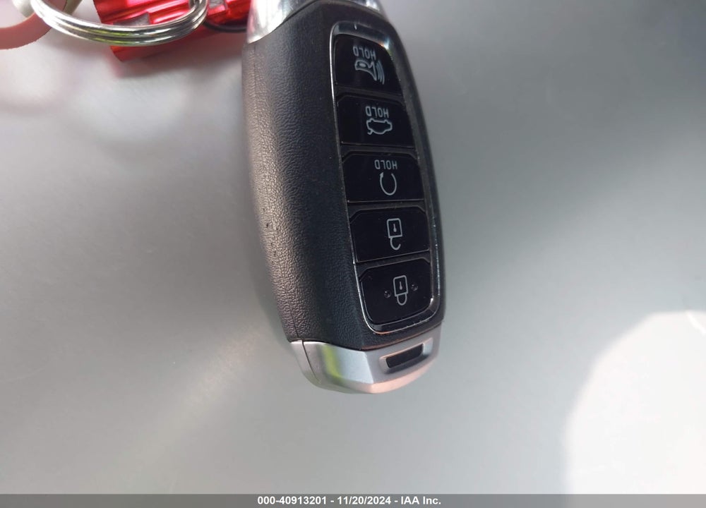 2022 HYUNDAI ELANTRA LIMITED VIN: KMHLP4AG1NU366993