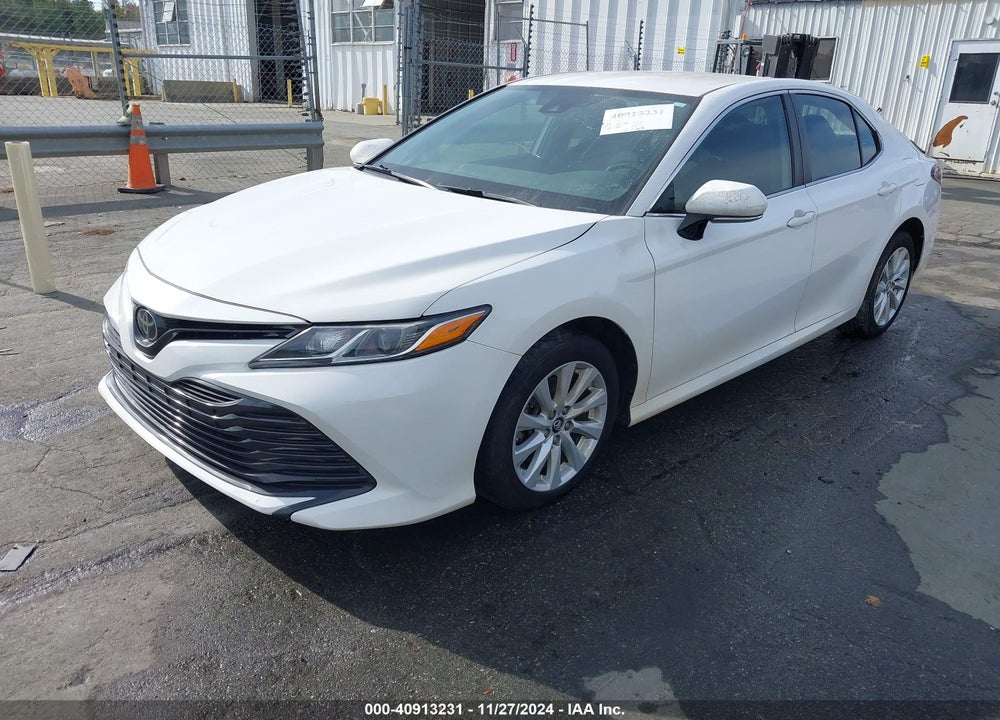 2019 TOYOTA CAMRY LE VIN: 4T1B11HK5KU758862