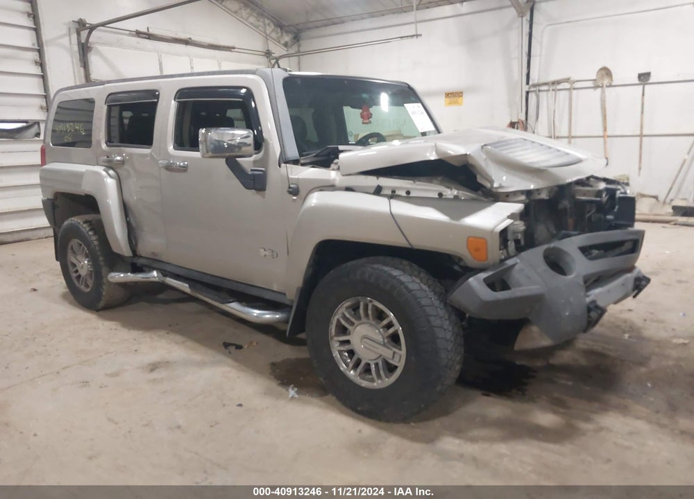 2008 HUMMER H3 SUV VIN: 5GTEN13E188120707