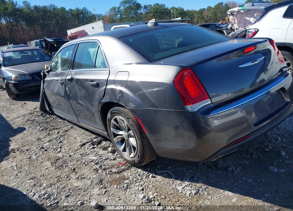 2015 CHRYSLER 300 VIN: 2C3CCAAG4FH830513