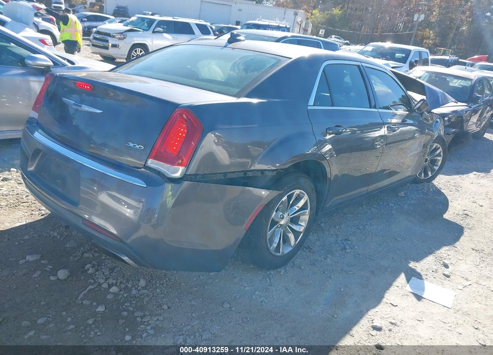 2015 CHRYSLER 300 VIN: 2C3CCAAG4FH830513