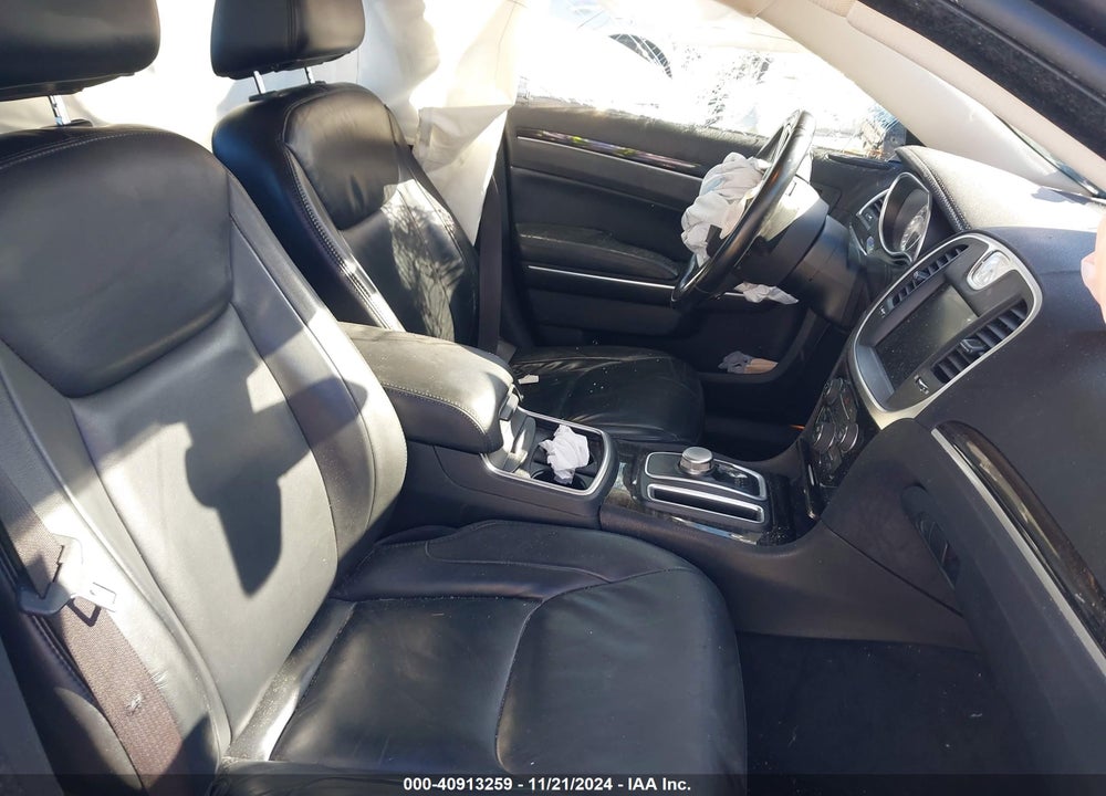 2015 CHRYSLER 300 VIN: 2C3CCAAG4FH830513